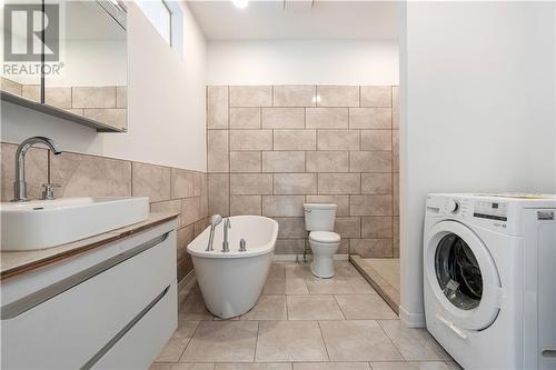 14 King Street Unit#A, Cornwall, ON - Indoor Photo Showing Laundry Room