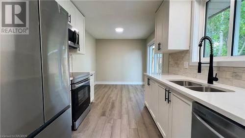 Main Level Kicthen - 213 5Th Avenue, Hanover, ON - Indoor Photo Showing Kitchen With Double Sink With Upgraded Kitchen