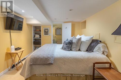 269 Oriole Parkway, Toronto, ON - Indoor Photo Showing Bedroom