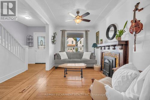 10 Roxborough Avenue, Hamilton, ON - Indoor Photo Showing Living Room With Fireplace