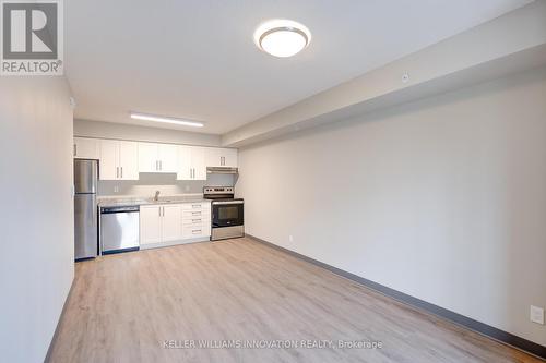 209 - 595 Strasburg Road, Waterloo, ON - Indoor Photo Showing Kitchen