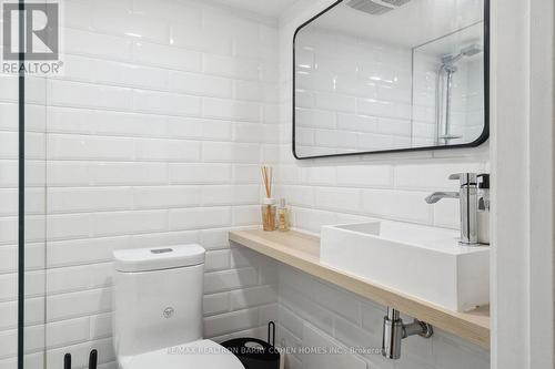 488 Roselawn Avenue, Toronto, ON - Indoor Photo Showing Bathroom