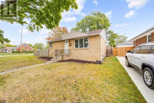 1110 Esdras Place, Windsor, ON - Outdoor