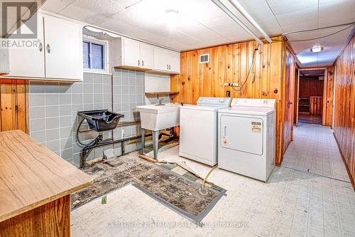 31 Parkview Hill Crescent, Toronto, ON - Indoor Photo Showing Laundry Room