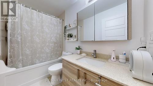 303 - 1 Uptown Drive, Markham, ON - Indoor Photo Showing Bathroom