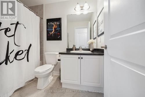 1001 Barton Way, Innisfil, ON - Indoor Photo Showing Bathroom