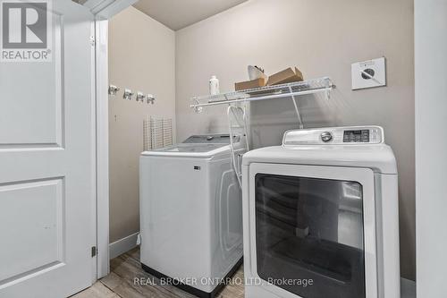 143 - 1960 Dalmagarry Road N, London, ON - Indoor Photo Showing Laundry Room