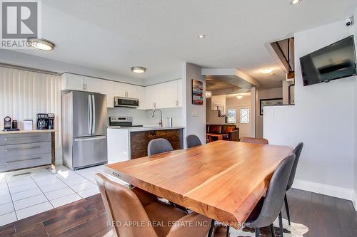 19 Long Point Drive, Richmond Hill, ON - Indoor Photo Showing Dining Room