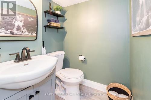 66 Clute Crescent, Barrie, ON - Indoor Photo Showing Bathroom