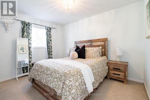 66 Clute Crescent, Barrie, ON - Indoor Photo Showing Bedroom