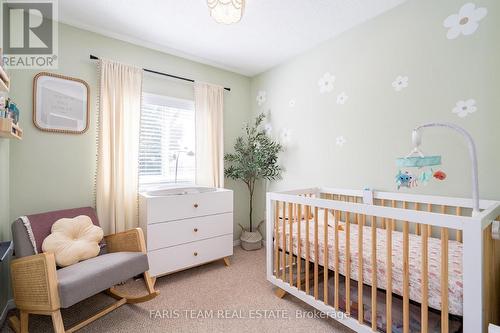 66 Clute Crescent, Barrie, ON - Indoor Photo Showing Bedroom