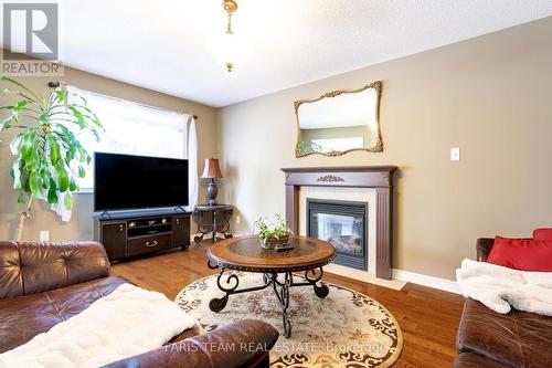 136 Griffin Street, Midland, ON - Indoor Photo Showing Living Room With Fireplace