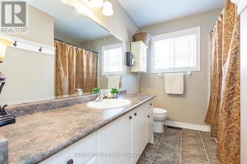 136 Griffin Street, Midland, ON - Indoor Photo Showing Bathroom