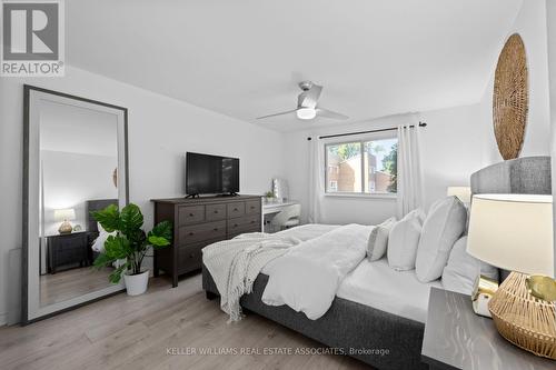 27 - 3065 Lenester Drive, Mississauga, ON - Indoor Photo Showing Bedroom