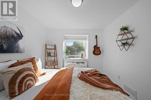 27 - 3065 Lenester Drive, Mississauga, ON - Indoor Photo Showing Bedroom