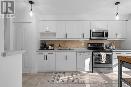 27 - 3065 Lenester Drive, Mississauga, ON - Indoor Photo Showing Kitchen