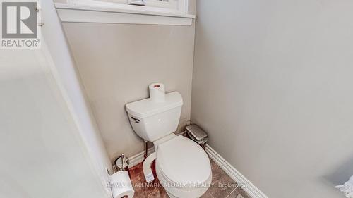 2257 Devon Road, Oakville, ON - Indoor Photo Showing Bathroom