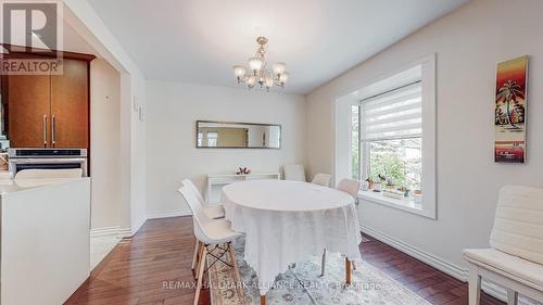 2257 Devon Road, Oakville, ON - Indoor Photo Showing Dining Room