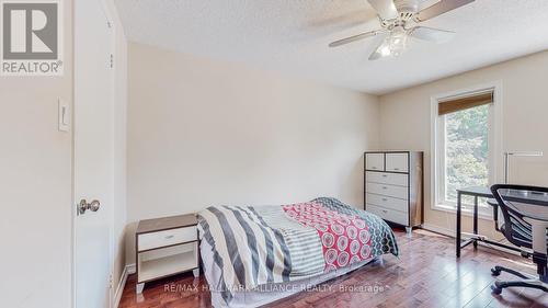 2257 Devon Road, Oakville, ON - Indoor Photo Showing Bedroom