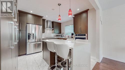 2257 Devon Road, Oakville, ON - Indoor Photo Showing Kitchen With Upgraded Kitchen