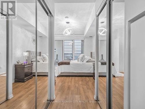 628 - 3091 Dufferin Street, Toronto, ON - Indoor Photo Showing Bedroom