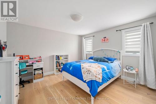 2393 Bakervilla Street, London, ON - Indoor Photo Showing Bedroom