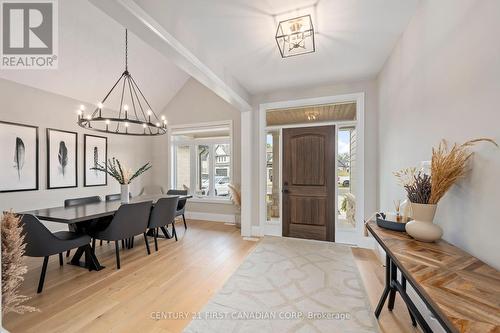 2393 Bakervilla Street, London, ON - Indoor Photo Showing Dining Room