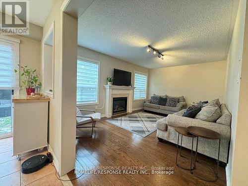 3254 Mcdowell Drive, Mississauga, ON - Indoor Photo Showing Living Room With Fireplace