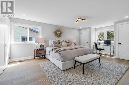 902 Kowal Drive, Mississauga, ON - Indoor Photo Showing Bedroom