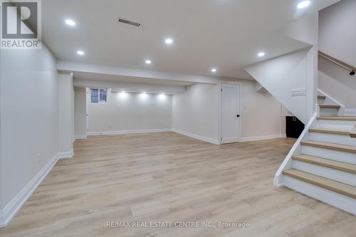 902 Kowal Drive, Mississauga, ON - Indoor