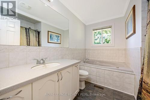 14360 Sixth Line, Halton Hills, ON - Indoor Photo Showing Bathroom