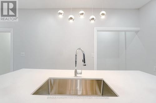 86 Mill Street, Orangeville, ON - Indoor Photo Showing Kitchen