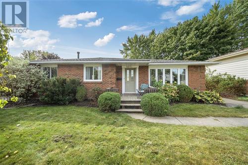 4071 Juniper Crescent, Petrolia, ON 