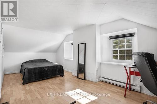 3618 Highway 34 Road, Prescott And Russell, ON - Indoor Photo Showing Bedroom