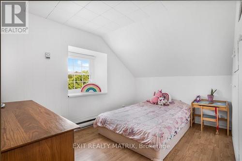 3618 Highway 34 Road, Prescott And Russell, ON - Indoor Photo Showing Bedroom