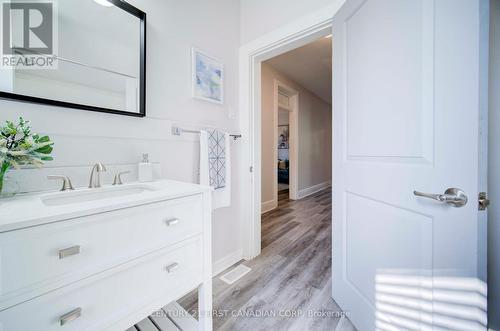 879 Hellmuth Avenue, London, ON - Indoor Photo Showing Bathroom