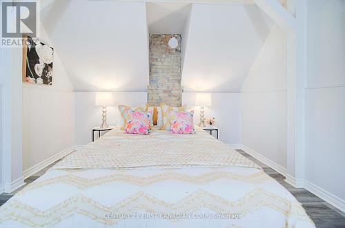 879 Hellmuth Avenue, London, ON - Indoor Photo Showing Bedroom