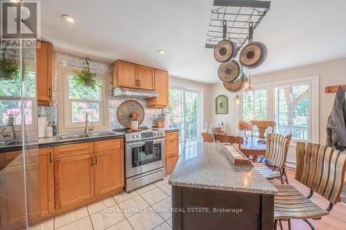 79 Northern Avenue, Galway-Cavendish And Harvey, ON - Indoor Photo Showing Kitchen With Double Sink