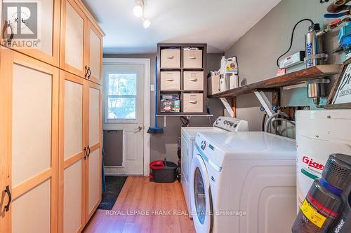 79 Northern Avenue, Galway-Cavendish And Harvey, ON - Indoor Photo Showing Laundry Room