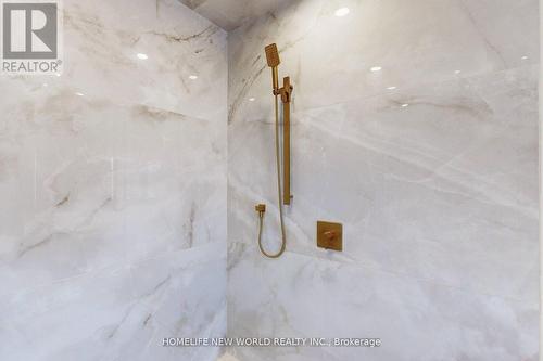 168 Glenvale Boulevard, Toronto, ON - Indoor Photo Showing Bathroom