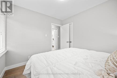 7 Veery Place, Toronto, ON - Indoor Photo Showing Bedroom