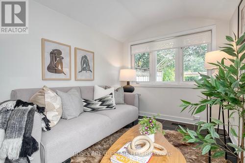 57 Stafford Street, Toronto, ON - Indoor Photo Showing Living Room