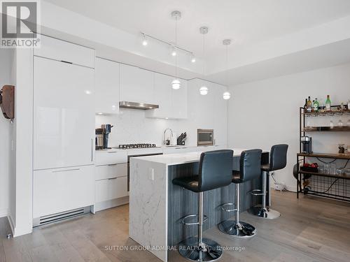 4104 - 20 Lombard Street, Toronto, ON - Indoor Photo Showing Kitchen With Upgraded Kitchen