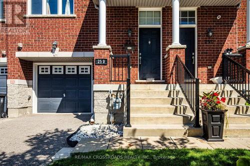 25D Hobson Avenue, Toronto, ON - Outdoor