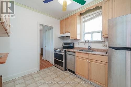 387 Melrose Avenue, Toronto, ON - Indoor Photo Showing Kitchen