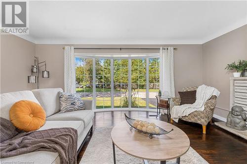 259 Riverview Boulevard, St. Catharines, ON - Indoor Photo Showing Living Room