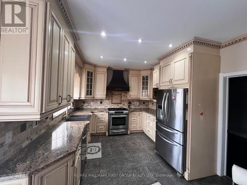 28 Stammers Drive S, Ajax, ON - Indoor Photo Showing Kitchen With Stainless Steel Kitchen With Upgraded Kitchen