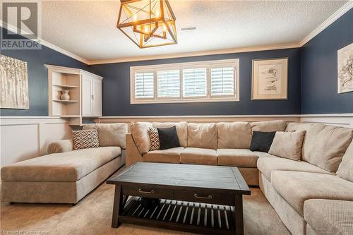 772 Francis Road, Burlington, ON - Indoor Photo Showing Living Room