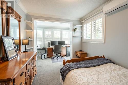 772 Francis Road, Burlington, ON - Indoor Photo Showing Bedroom