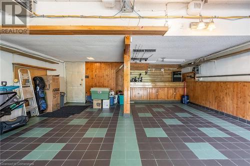 772 Francis Road, Burlington, ON - Indoor Photo Showing Garage